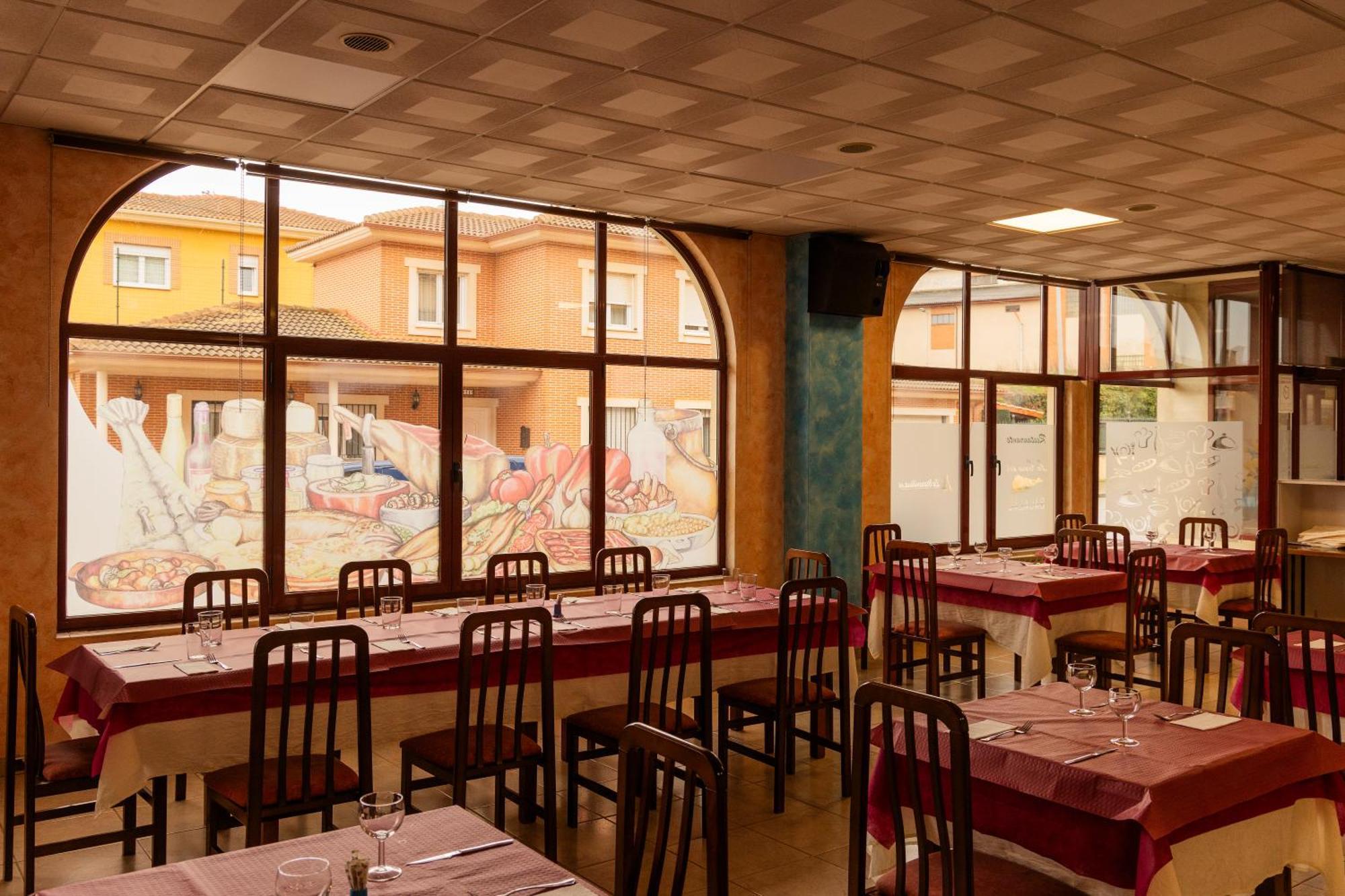 Hostal La Maravillosa Valderas  Esterno foto