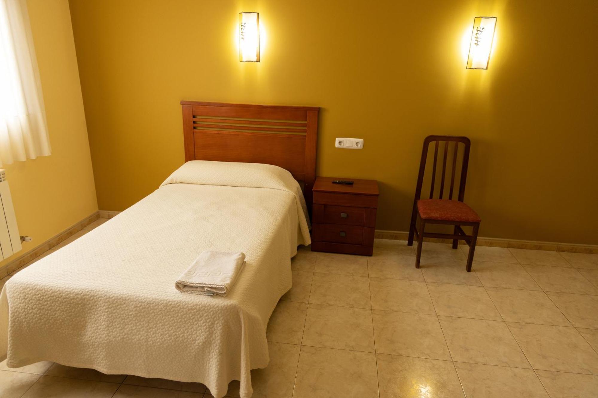 Hostal La Maravillosa Valderas  Esterno foto